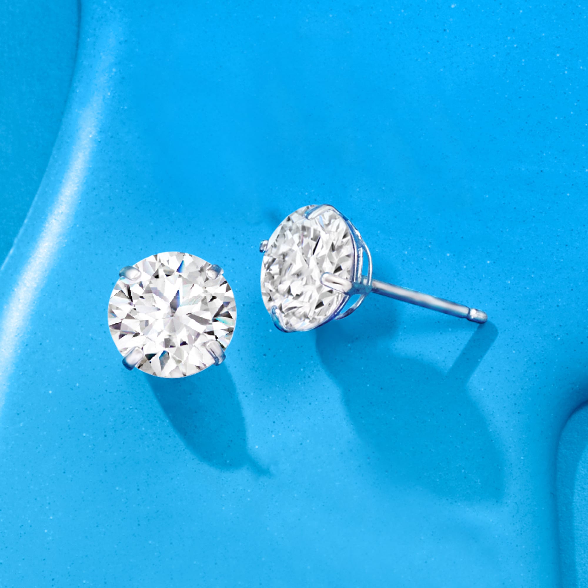 Earring Stud in 18K Gold and Diamonds – Simon G. Jewelry