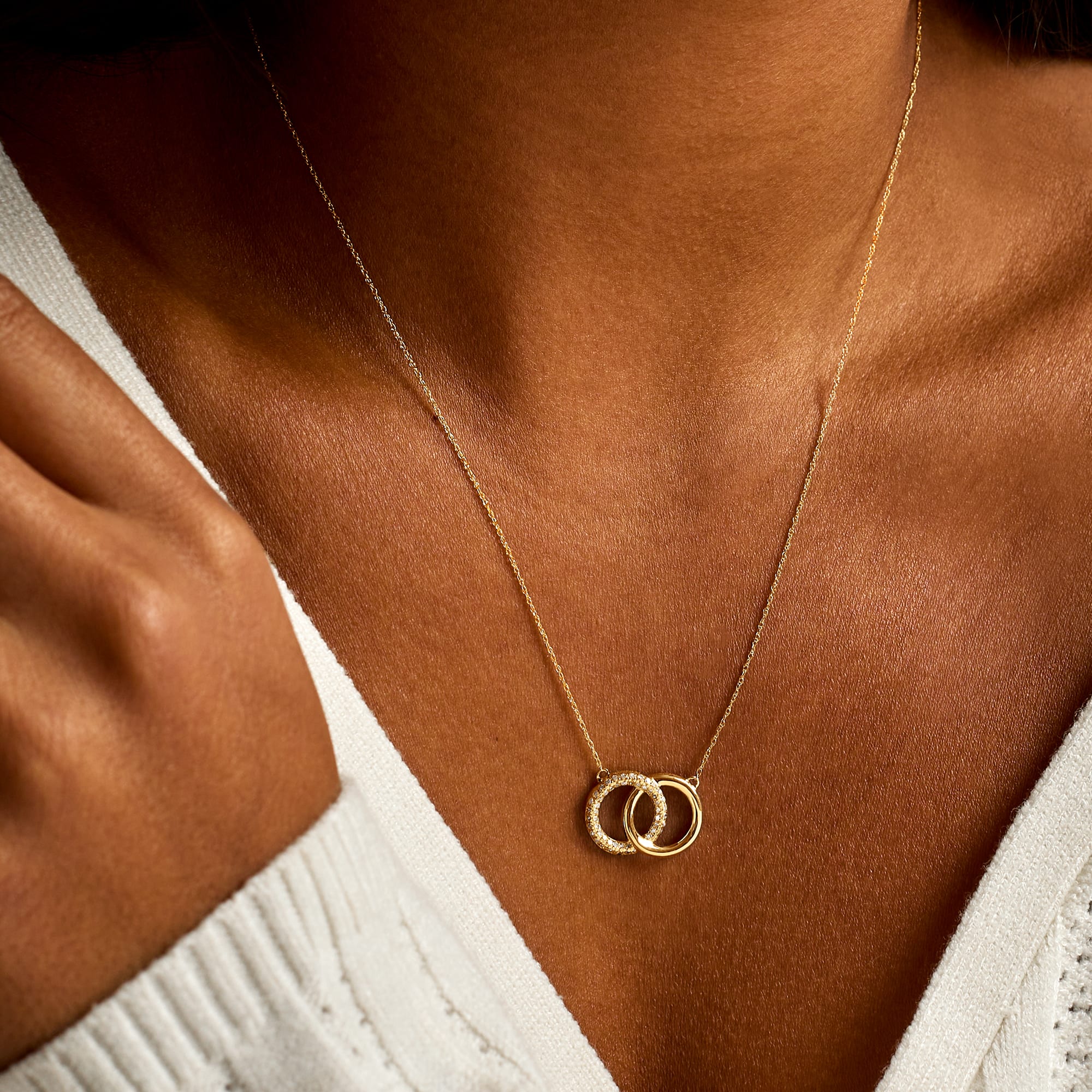 Interlocking circle necklace on sale with pave accents