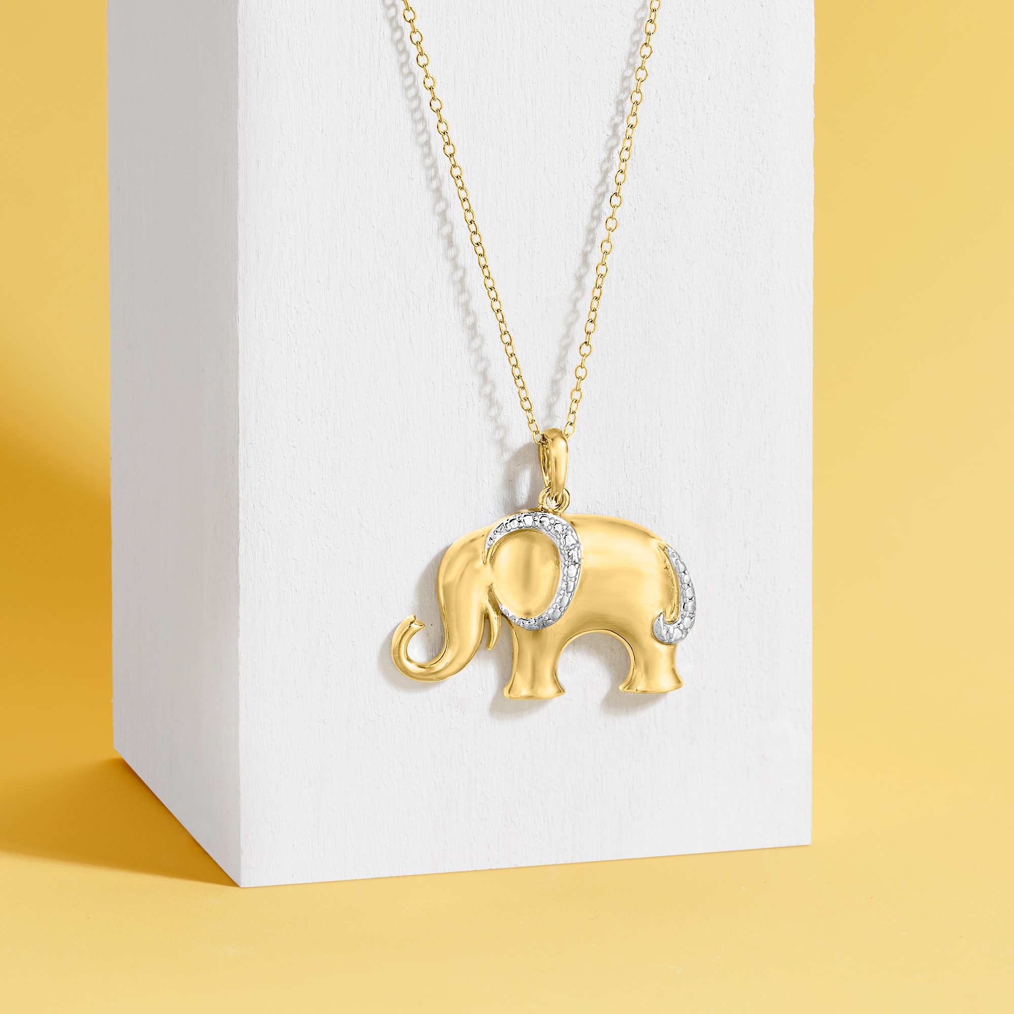Elephant pendant in 18kts of gold plated – Raf Rossi Gold Plated