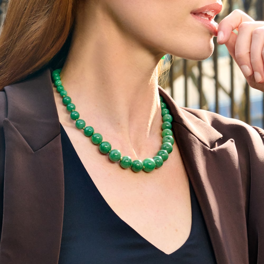 Vintage Genuine Jade Necklace 1950's Hand-Knotted Jade Beads Green...  ($299) ❤ liked on Polyvor… | Jade bead necklace, Green beaded necklace,  Vintage beads necklace
