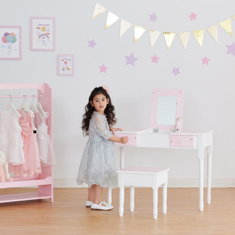 Childs 2025 play vanity
