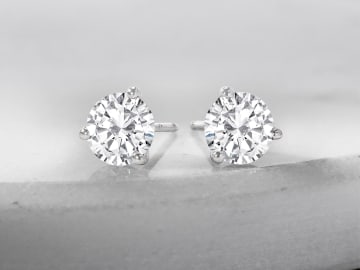 Round Diamond Stud Earrings Premier Collection