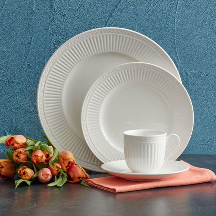 Mikasa casual dinnerware top